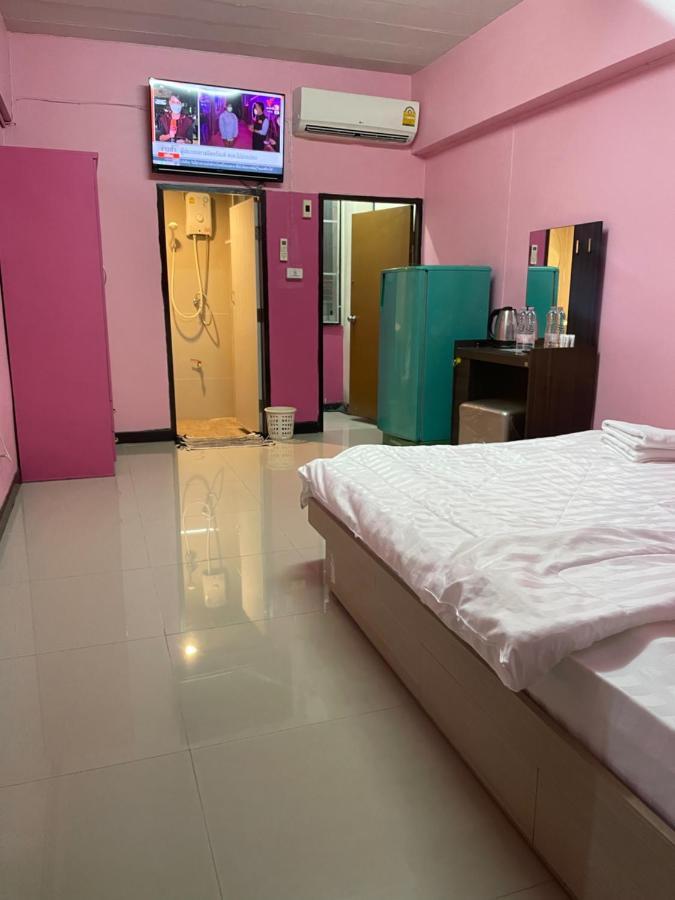 Gedkanok Apartment Bangkok Exterior photo