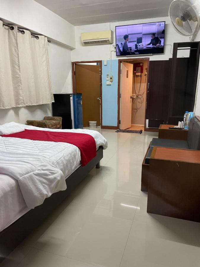 Gedkanok Apartment Bangkok Exterior photo