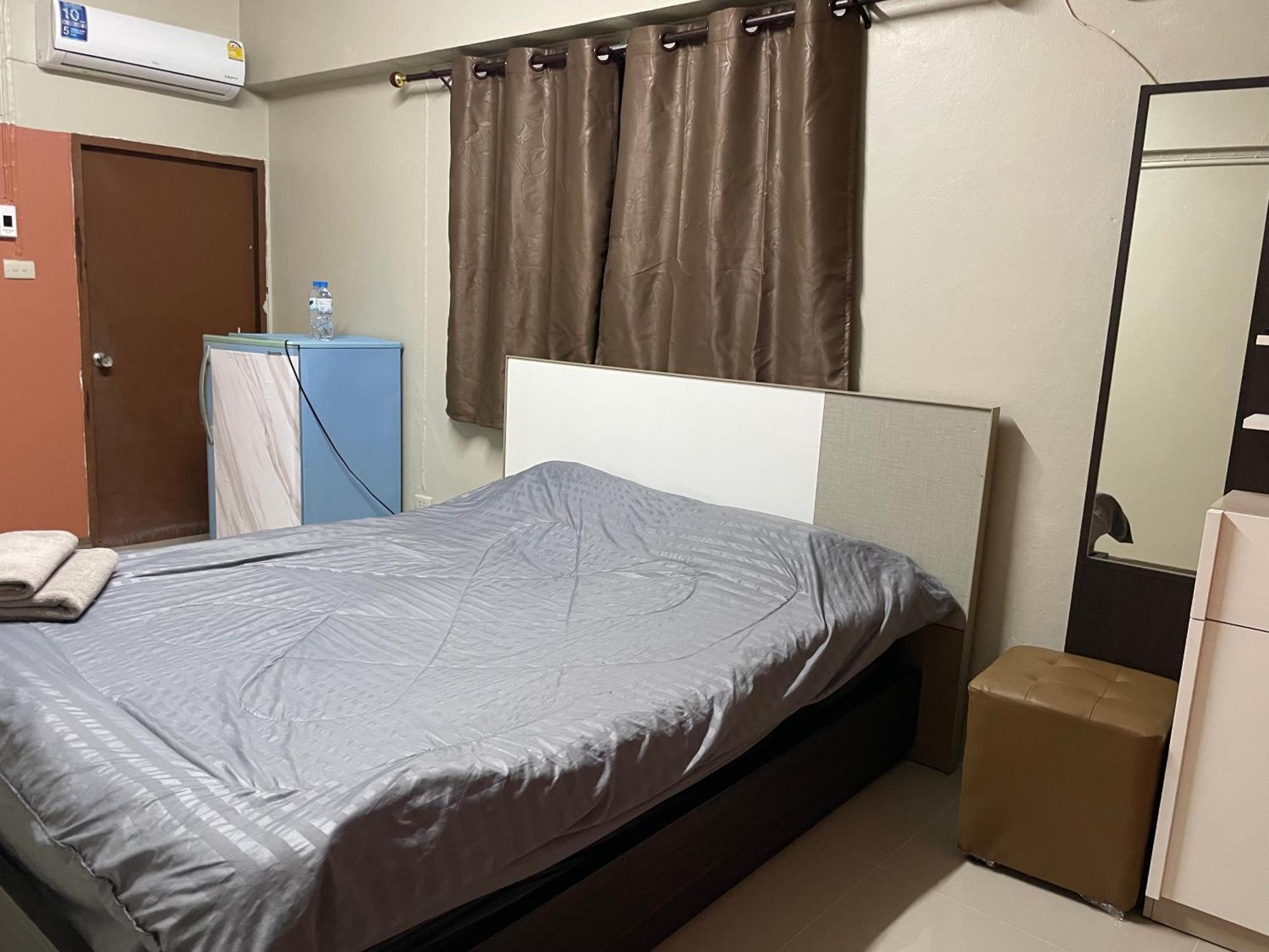 Gedkanok Apartment Bangkok Exterior photo