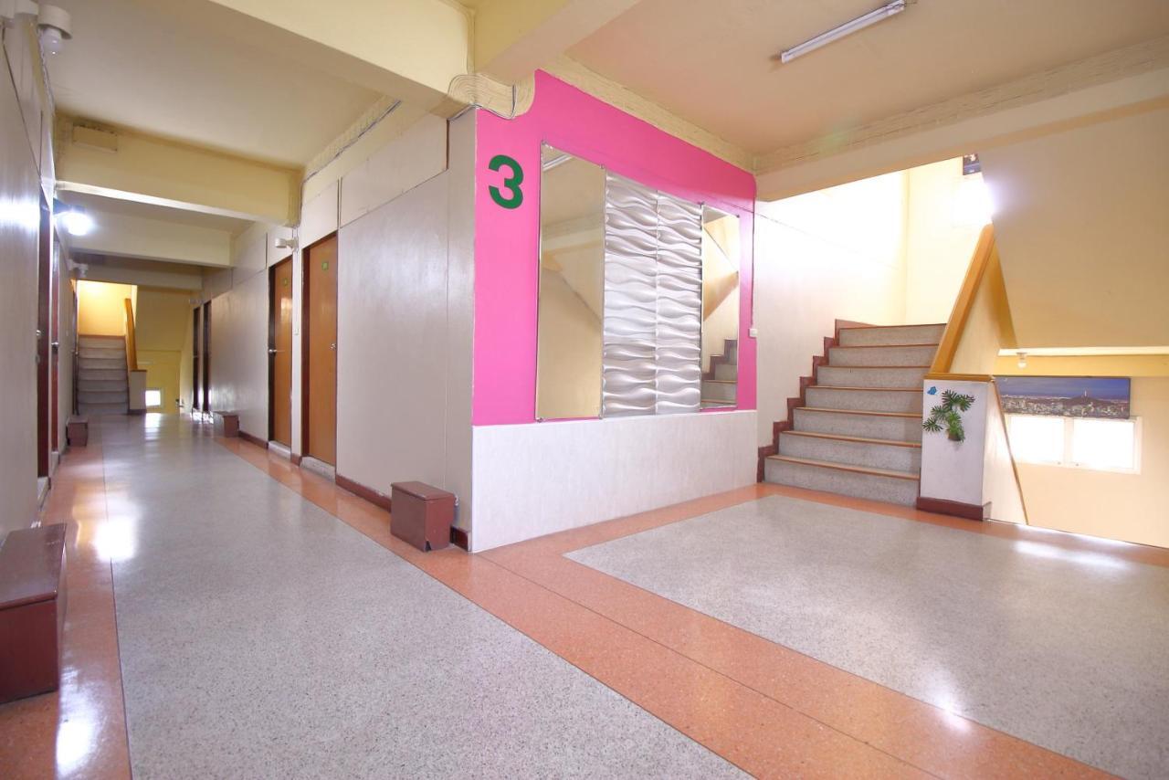 Gedkanok Apartment Bangkok Exterior photo